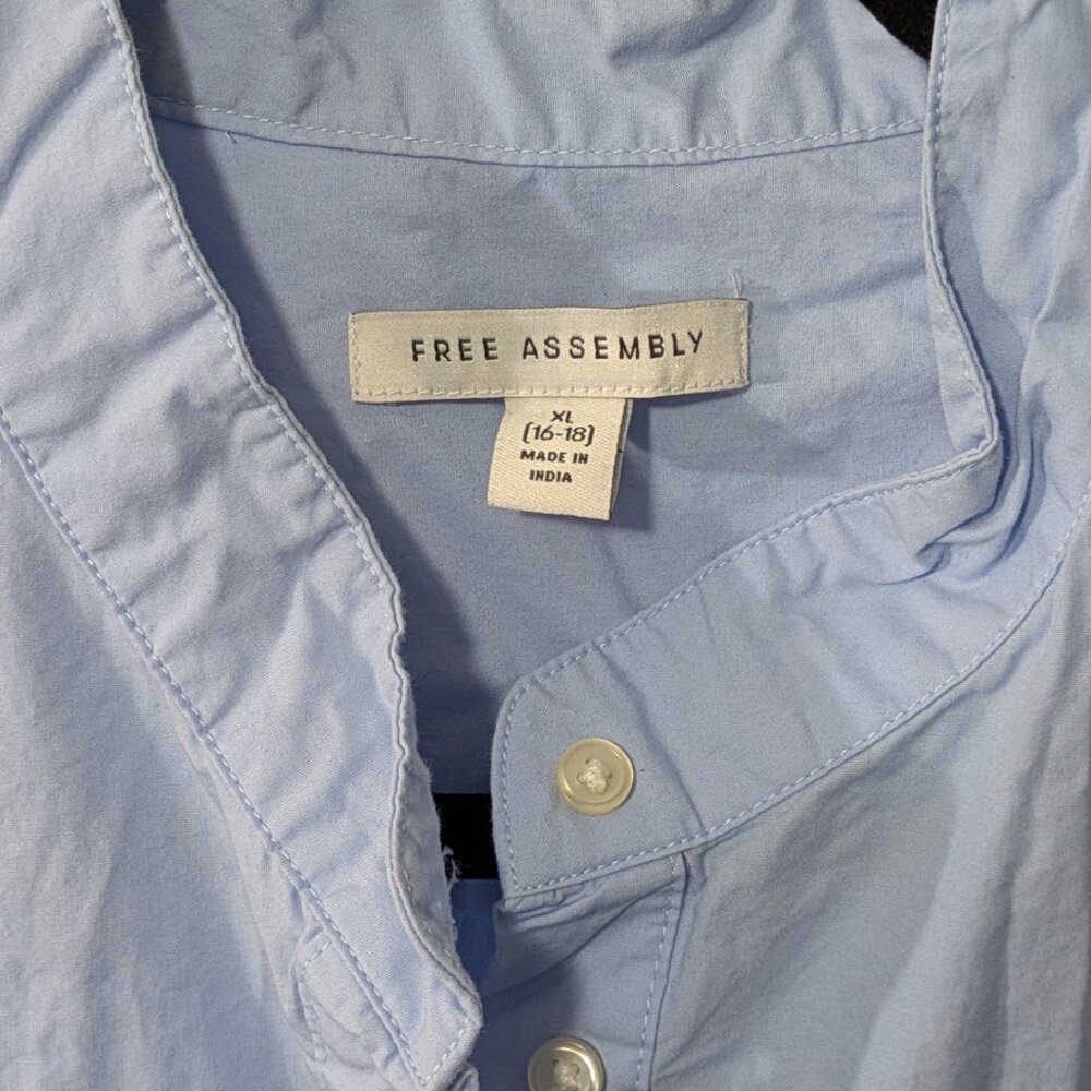 FREE ASSEMBLY baby blue dress with design cutouts on sleeve - Picture 6 of 7